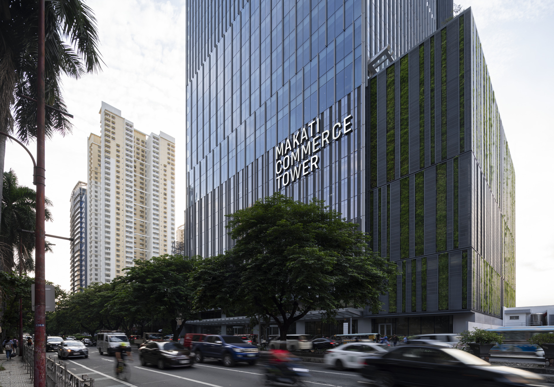 Makati Tower<br/><br/>
Location: Makati City<br/>
Services: LEED, Façade Design<br/>
Client: Alphaland Corporation<br/>
