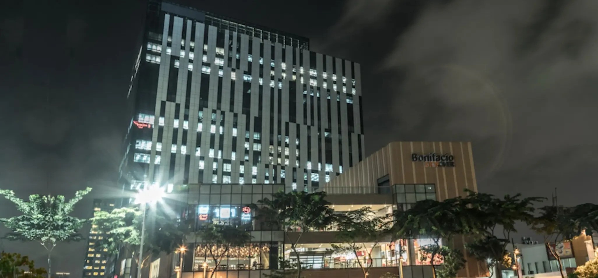 KROMA TOWER<br/> <br/>
Location: Makati City<br/>
Services: MPF, CFD, BIM<br/>
Client: Alveo Land Corporation<br/>