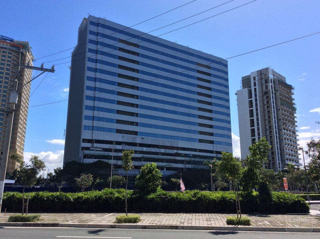 Polaris<br/> <br/>
Location: Muntinlupa City<br/>
Services: LEED, Mechanical Design<br/>
Client: Innoland Dev’t Corp<br/>